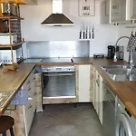 Castel Du Soleil, Bord De Mer, 4 Pers * Saint-Cyr-sur-Mer
