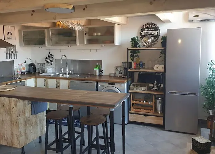 Apartment Castel Du Soleil, Bord De Mer, 4 Pers Saint-Cyr-sur-Mer